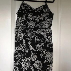 American Eagle Outfitters Black and White Floral Midi Dress